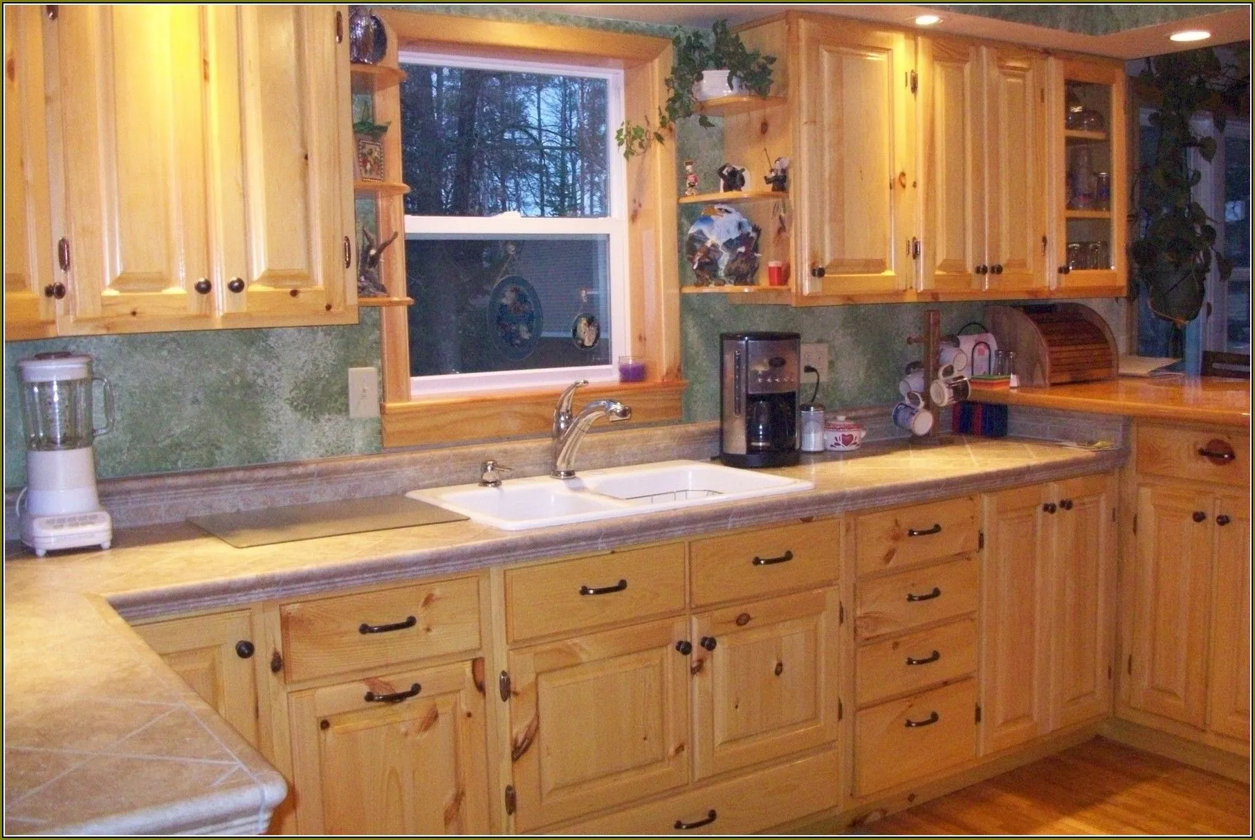 11323 pine kitchen cabinets