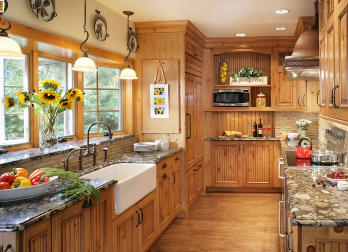/img/11323-pine-kitchen-maintenance.webp