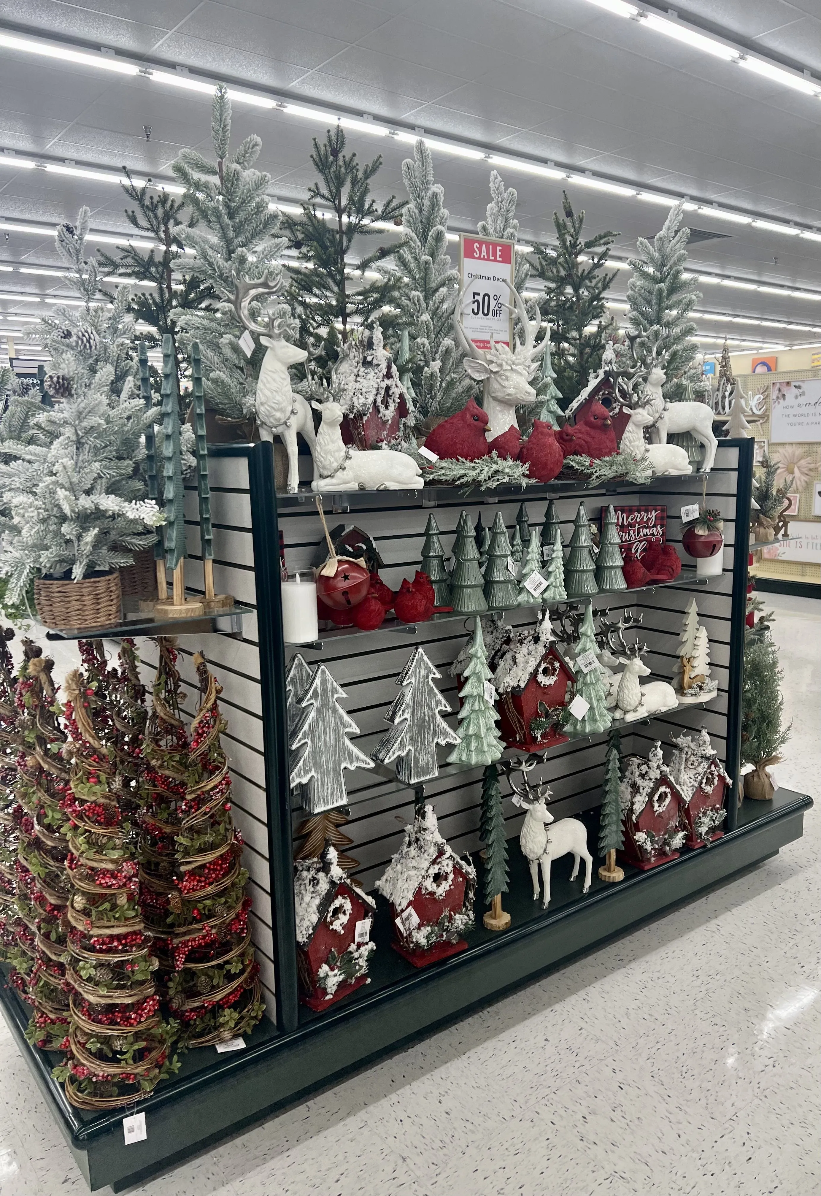 11335 christmas kitchen table setting