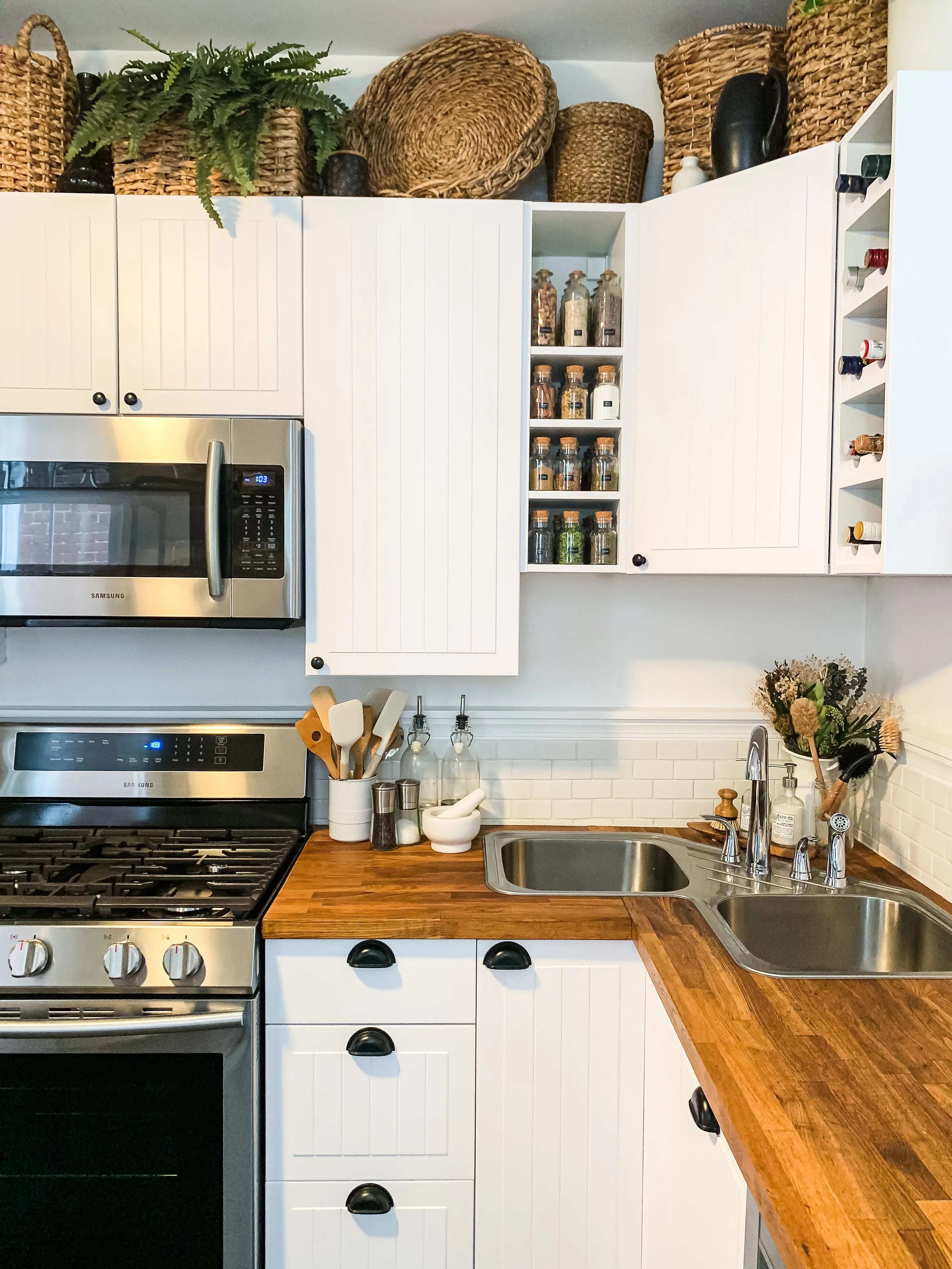 11338 kitchen decor above cabinets