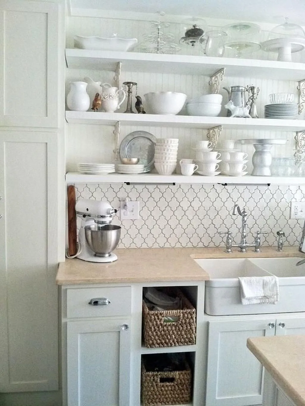 11392 black and white kitchen backsplash