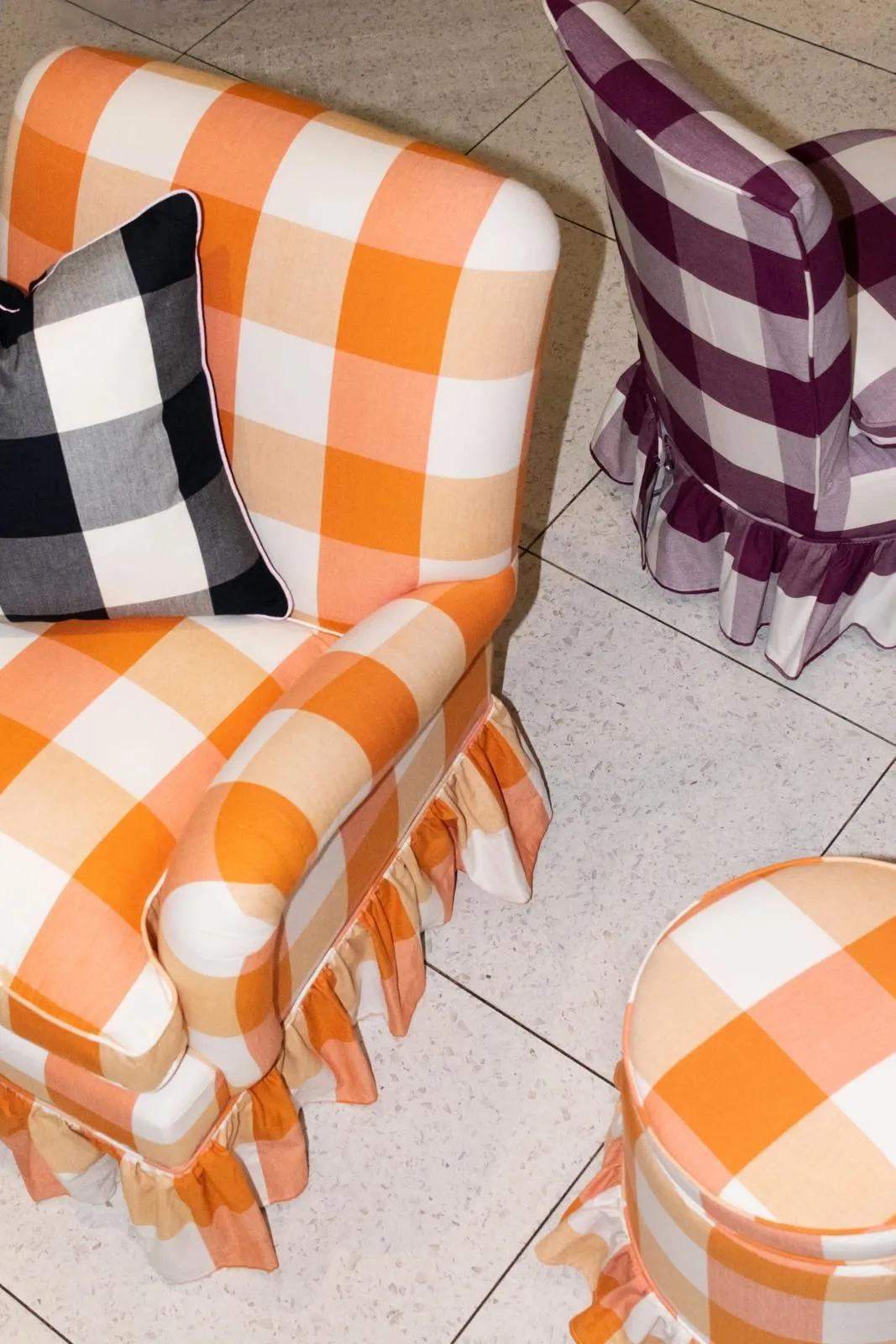 /img/11438-gingham-kitchen-maintenance.webp