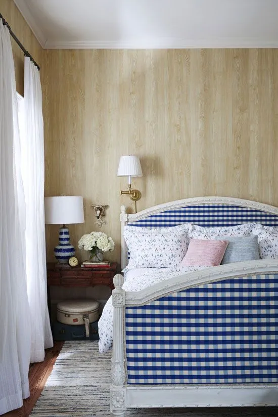 11438 gingham walls