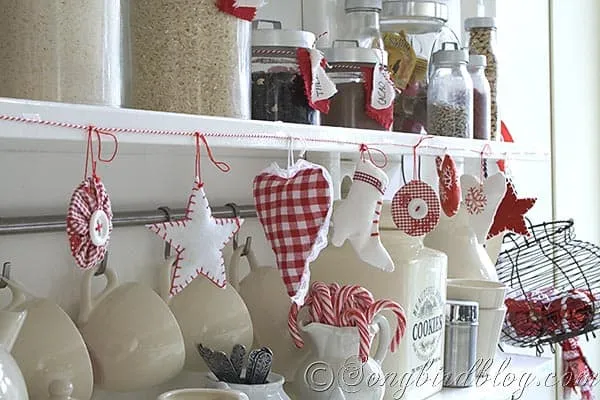 11450 christmas kitchen decor 6