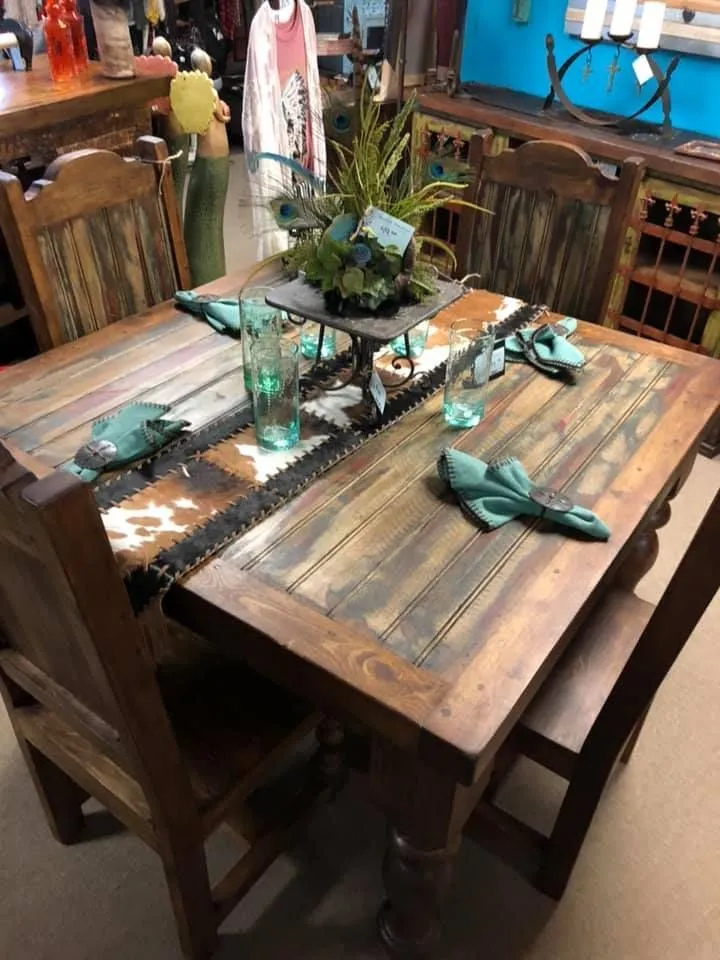 11473 rustic wooden table