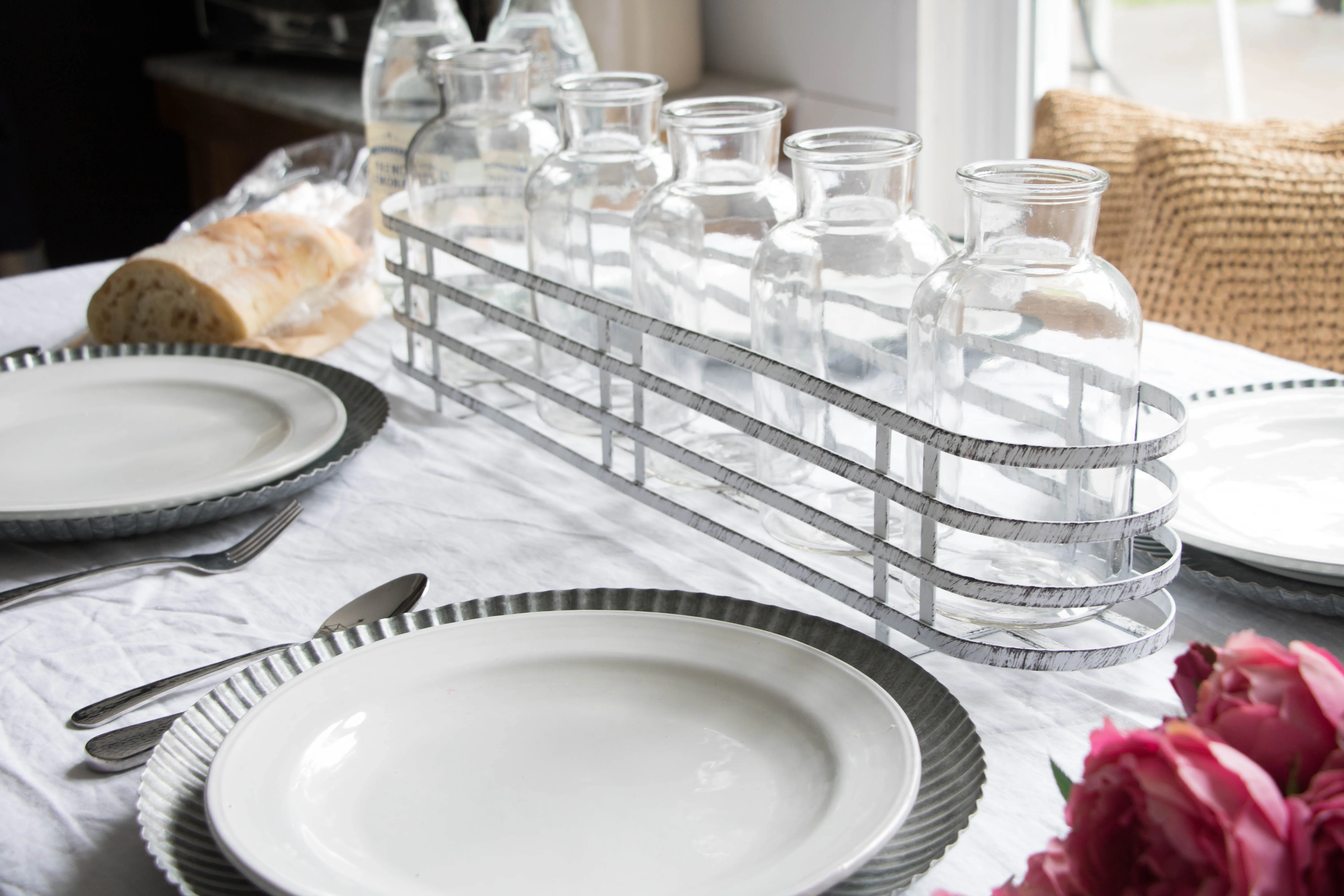 11549 summer table setting