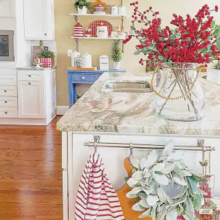 /img/11552-rustic-red-kitchen-maintenance.webp