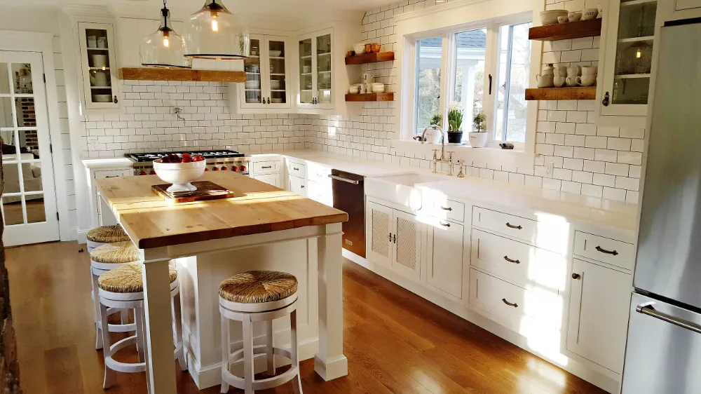 /img/11555-farmhouse-kitchen-textiles.webp