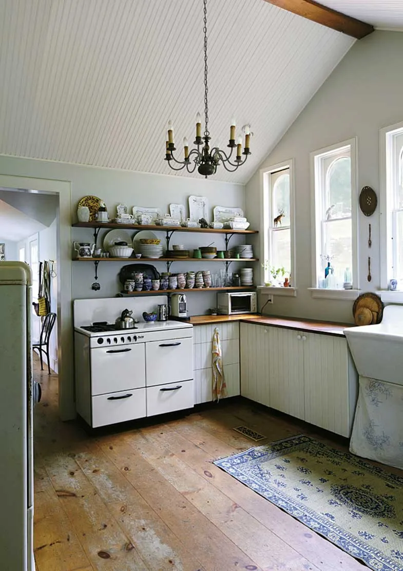 /img/11601-vintage-kitchen-display.webp