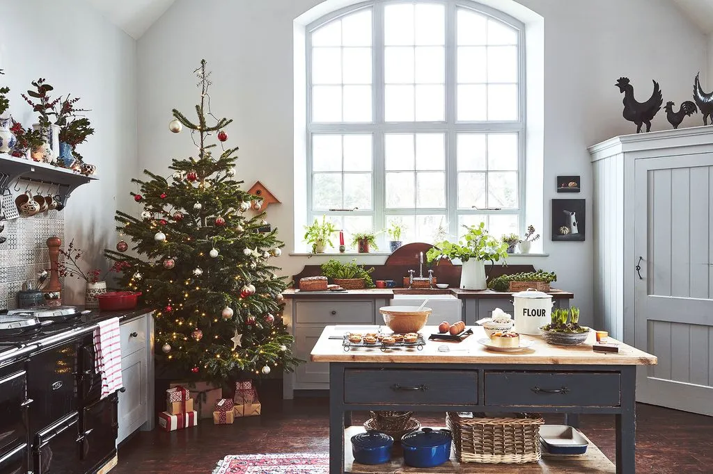 /img/11623-christmas-kitchen-decor-uk-image7.webp
