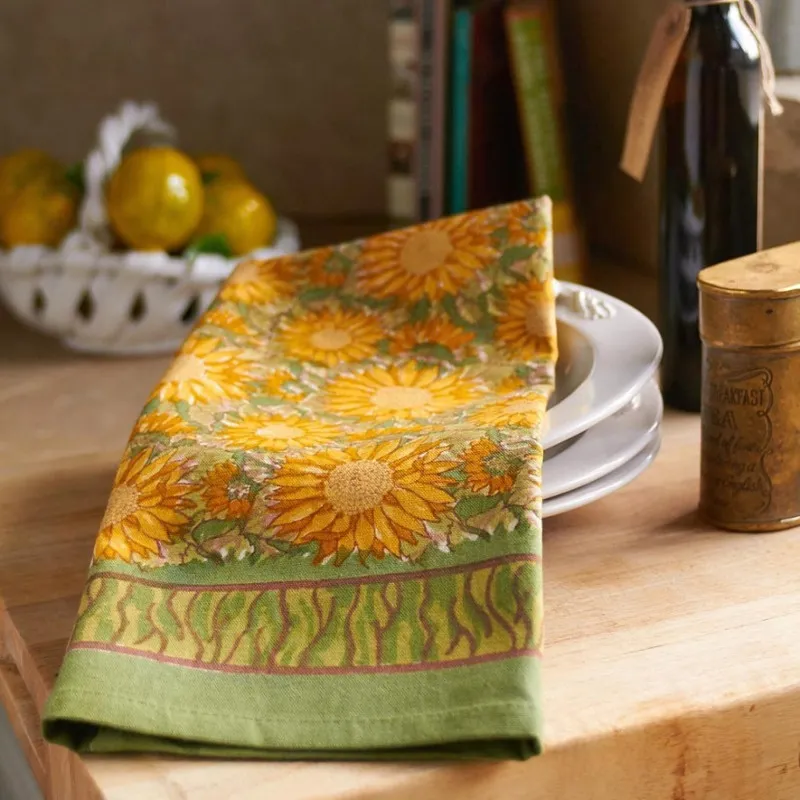 /img/11625-sunflower-kitchen-styling.webp